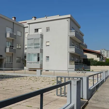 Apartment Wave House