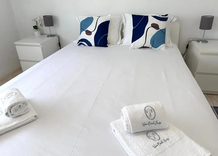 Apartment Wave House